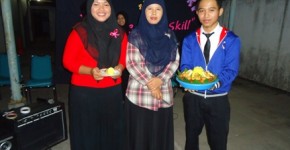 pemotongan Tumpeng saat Milad Himatika Ke-3